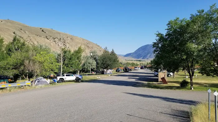 Yellowstone Hotsprings Campground Picture 6