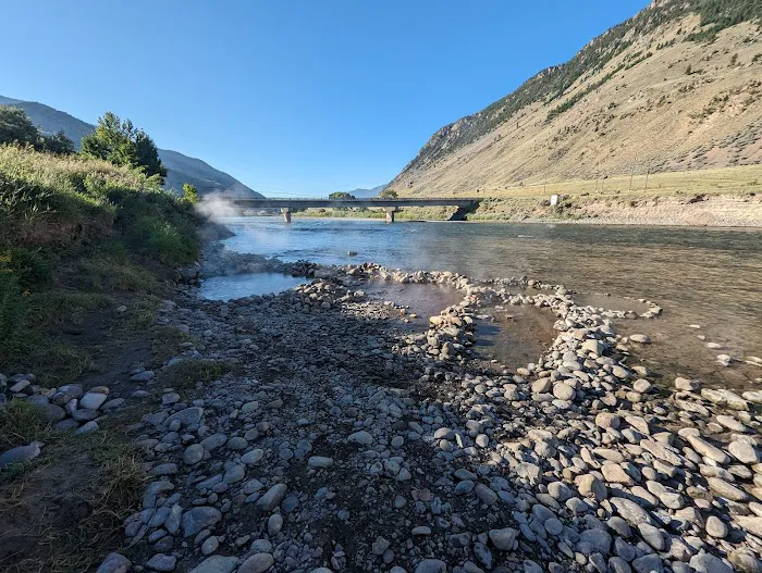 Yellowstone Hotsprings Campground Picture 7