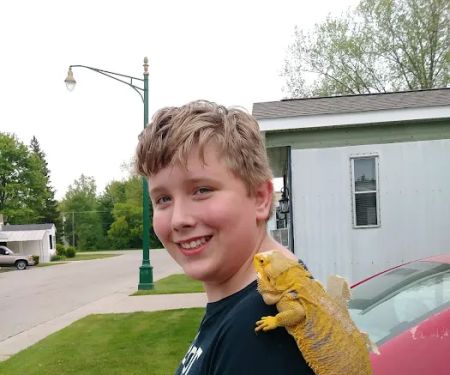 Fenner's Mobile Village