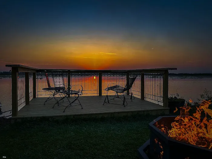 Water Front Saginaw Bay (1) RV Site-All Year-WiFi,30AMP,Water Picture 2