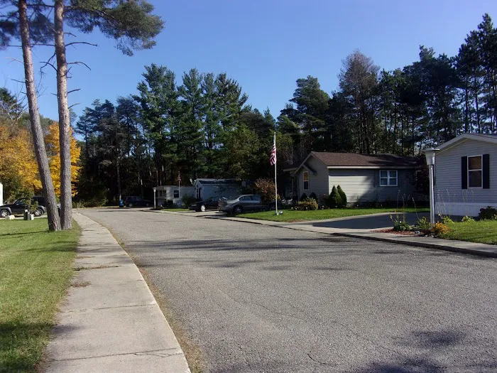 Evergreen Estates Picture 3