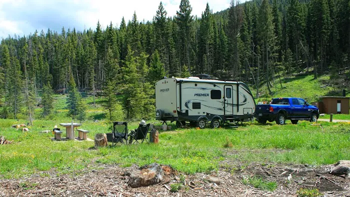 Jumping Creek Campground Picture 4