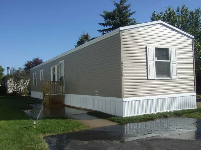 Bay City Mobile Home Park Picture 4