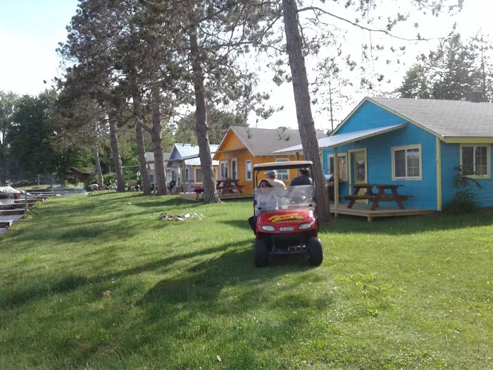Pleasant Beach Resort, RV Lots, Cabins and Pool Picture 1