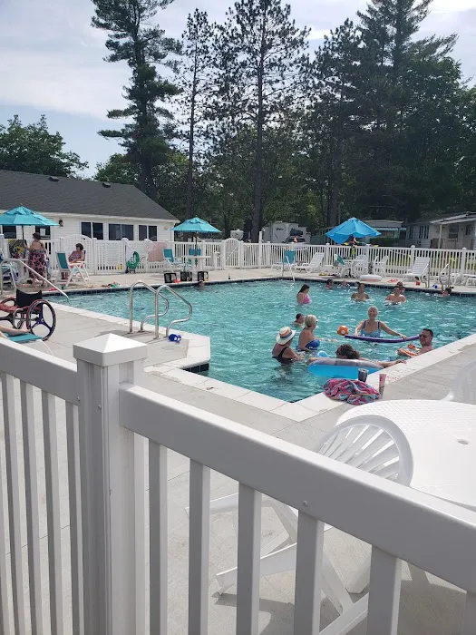 Pleasant Beach Resort, RV Lots, Cabins and Pool Picture 9