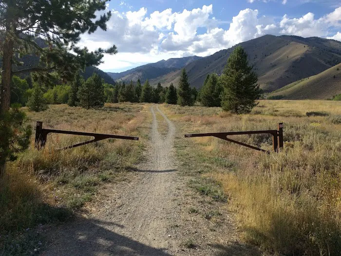 North Fork Campground Picture 10
