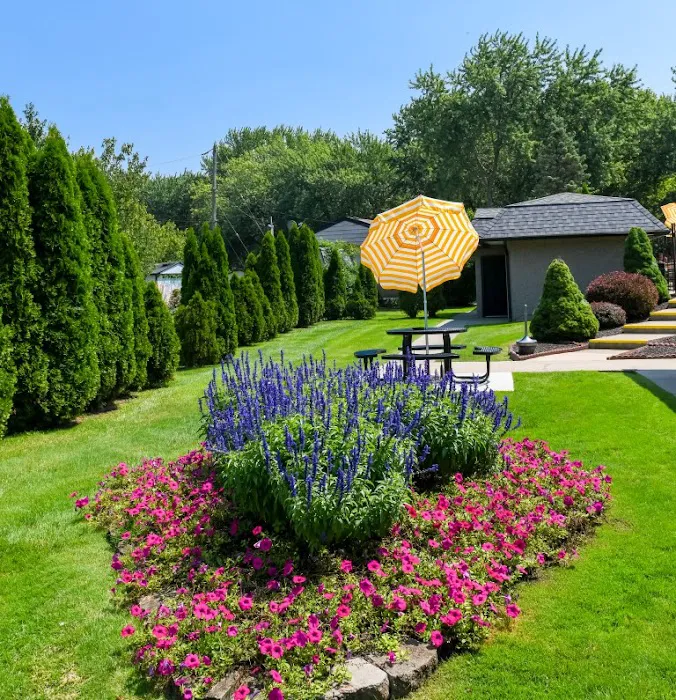 Camelot Manor Estates MHC Picture 9