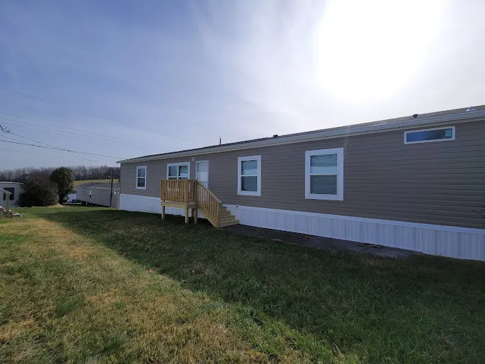 Imperial Estates Mobile Home Community Picture 2