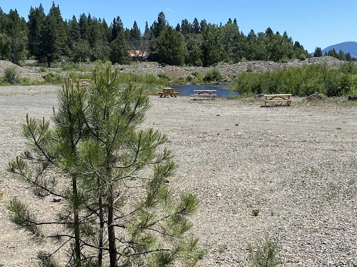 Whistle Stop RV Park Picture 9