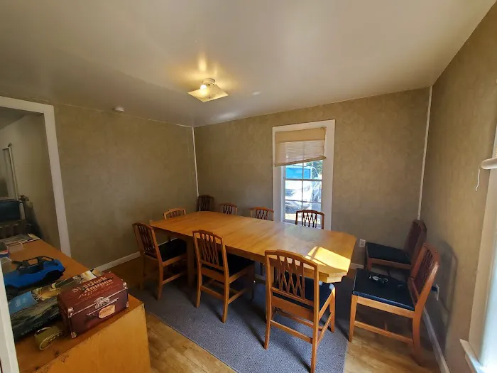 Fremont Caretaker's Cabin Picture 2