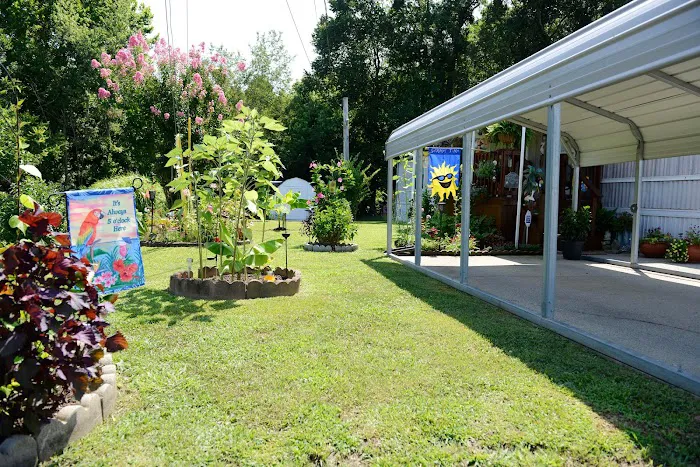 Autumn Lake Pointe Mobile Home Park Picture 1