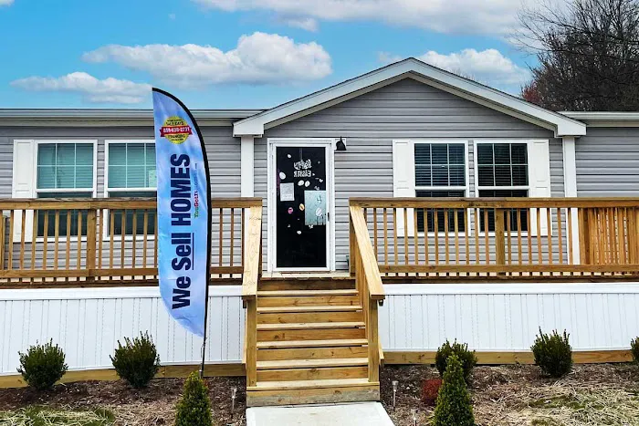 Autumn Lake Pointe Mobile Home Park Picture 2