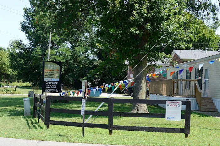 Autumn Lake Pointe Mobile Home Park Picture 9