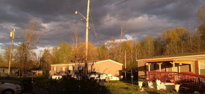 Barrington Pointe Mobile Home Park Picture 3