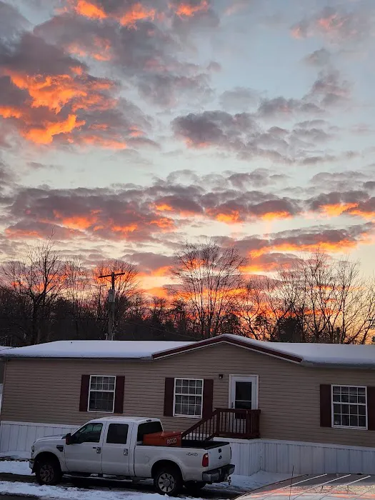 Whispering Oaks Mobile Home Park Picture 4