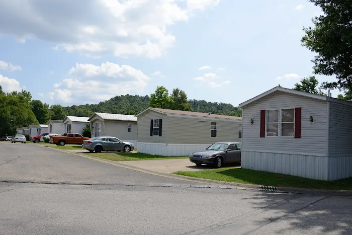 Whispering Oaks Mobile Home Park Picture 1