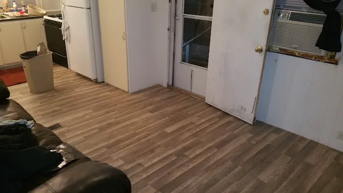 IXL Mobile Home Park Picture 8