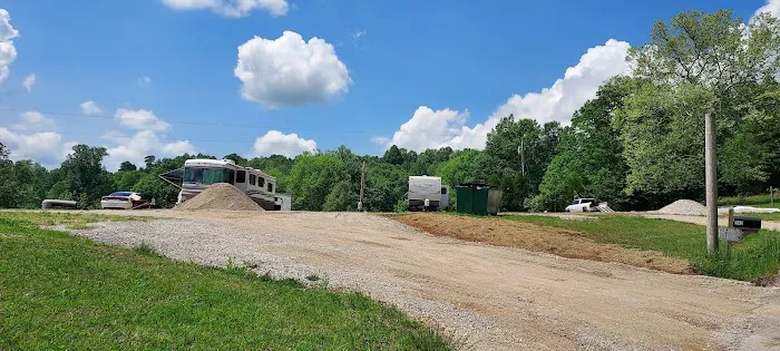 Country Roads RV Park Picture 8