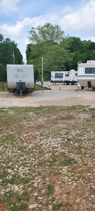 Country Roads RV Park Picture 9