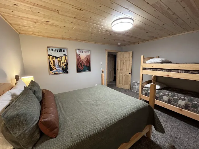 Golf & Geysers Cabin Rental Picture 2