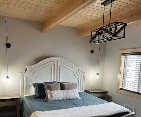 Golf & Geysers Cabin Rental