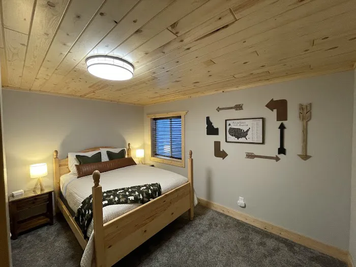 Golf & Geysers Cabin Rental Picture 8