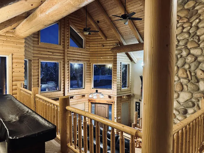 Family Reunion Cabin Picture 2