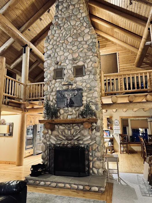 Family Reunion Cabin Picture 1