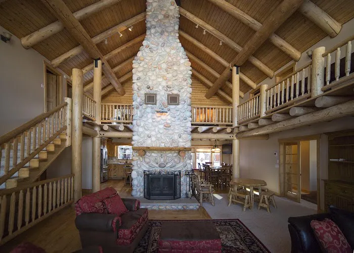 Family Reunion Cabin Picture 6