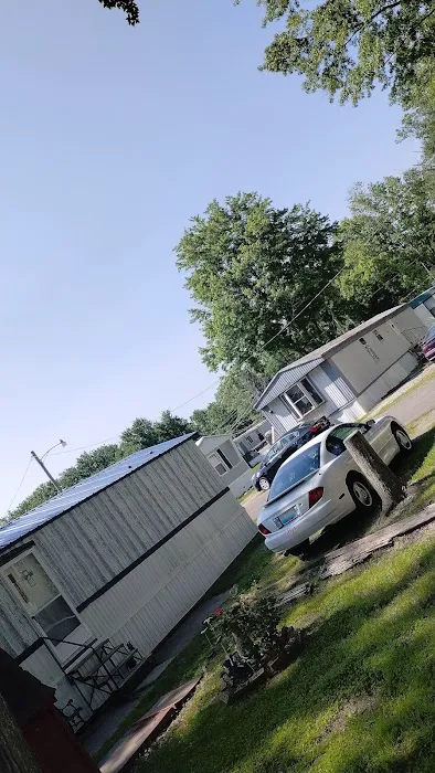 Maplewood Estates Trailer Park Picture 3