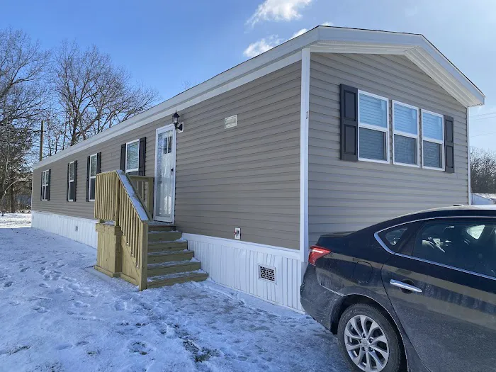 Hickory Acres Manufactured Home Community Picture 1