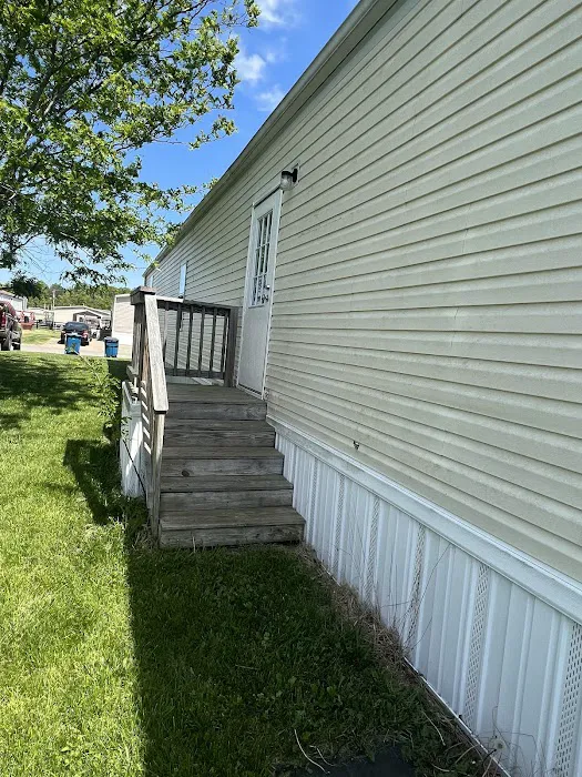 Hickory Acres Manufactured Home Community Picture 4