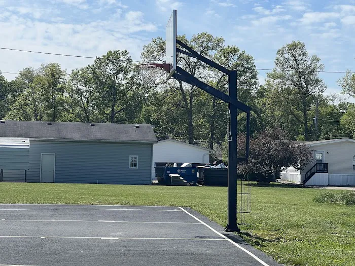 Hickory Acres Manufactured Home Community Picture 3