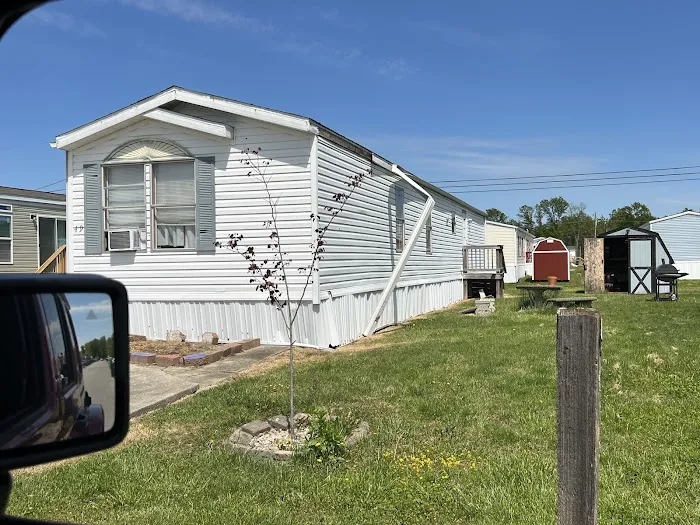 Hickory Acres Manufactured Home Community Picture 6