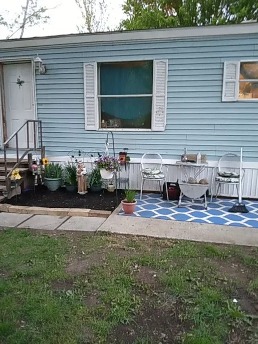Croswell Estates Picture 1
