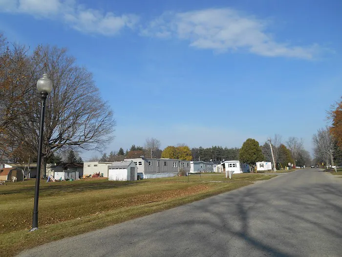 Croswell Estates Picture 4