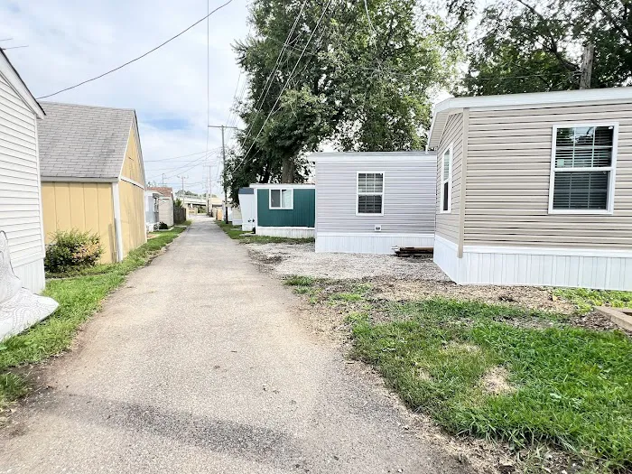 Willow Court Estates Picture 1