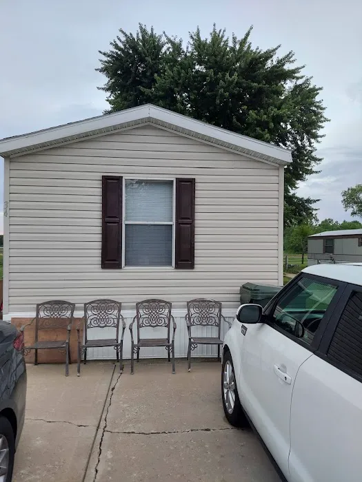 Linway Estates Mobile Home Park Picture 3