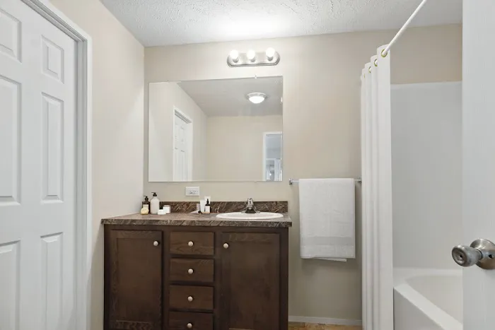 Candlelight Village Mobile Home Park Picture 8