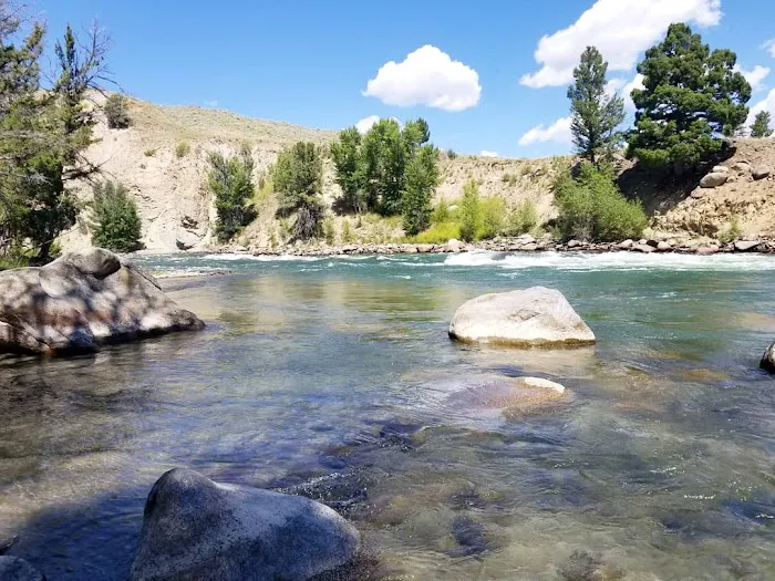 Yellowstone River Trail Picture 1