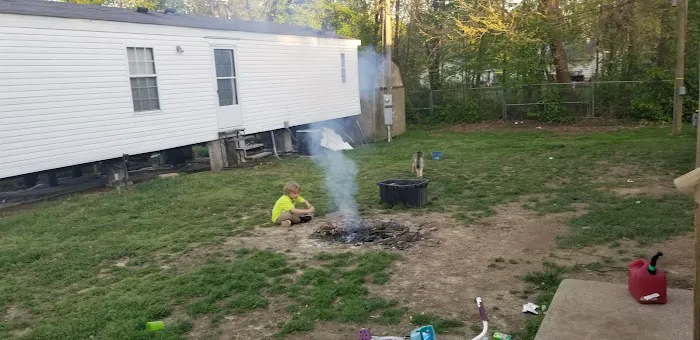 Yarwood Mobile Home Park Picture 7