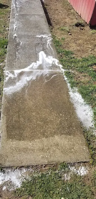 Yarwood Mobile Home Park Picture 5