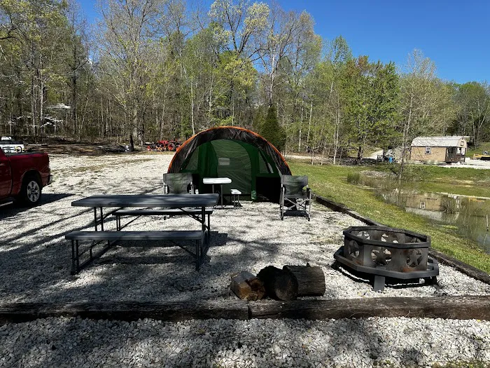 Lake view camping Picture 2