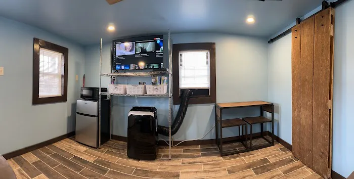 Lake view camping Picture 1