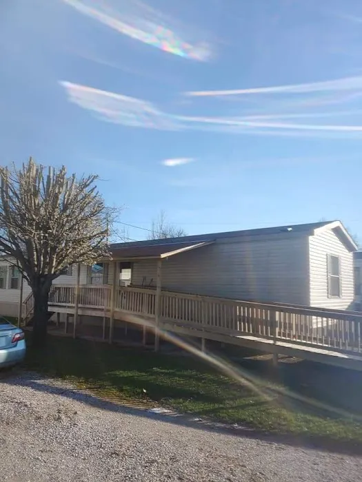 Heartland Mobile Home Park Picture 1