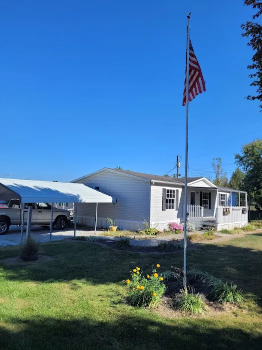 Heartland Mobile Home Park Picture 2