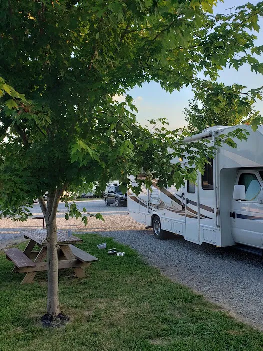 Longview RV Park Picture 1