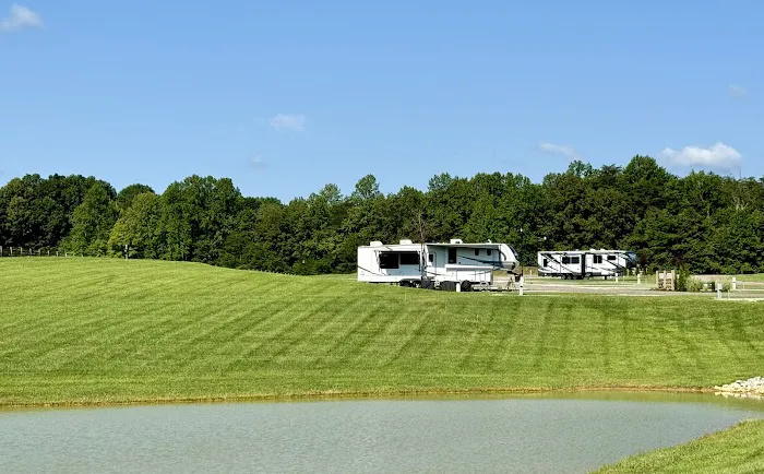 Bourbon Springs RV Resort Picture 6