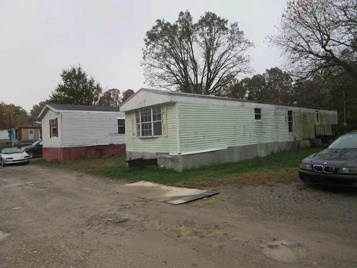 Town and Country Mobile Home Park Picture 1