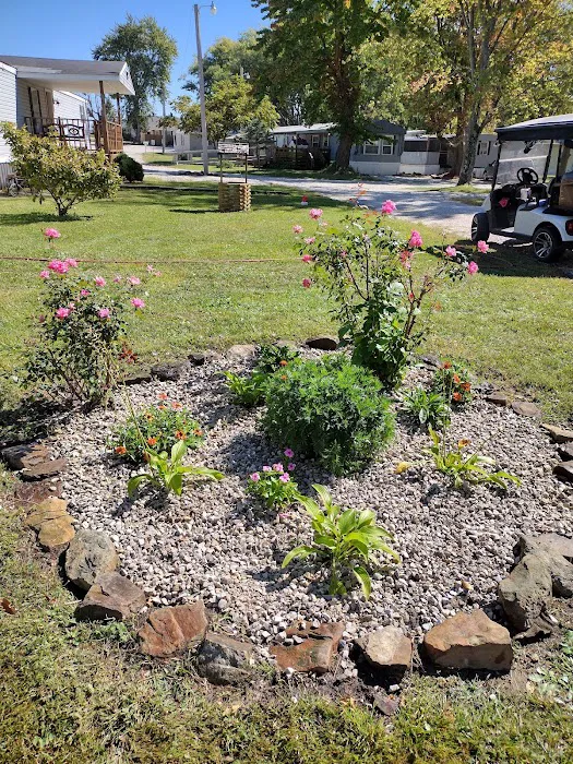 Oakwood Mobile & RV Estates Picture 5